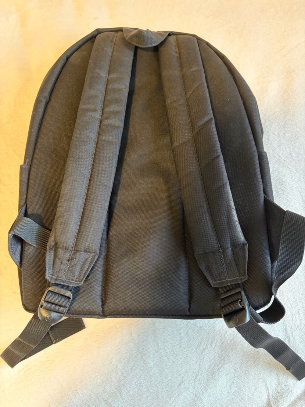 Herschel Supply Company Classic Black Backpack - Picture 4 of 13